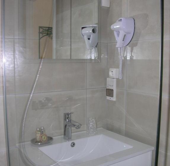 酒店 Hôtel Restaurant L Ecailler