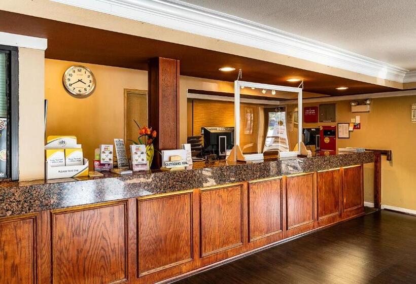 فندق Hyland Inn Near Pasadena Civic Center