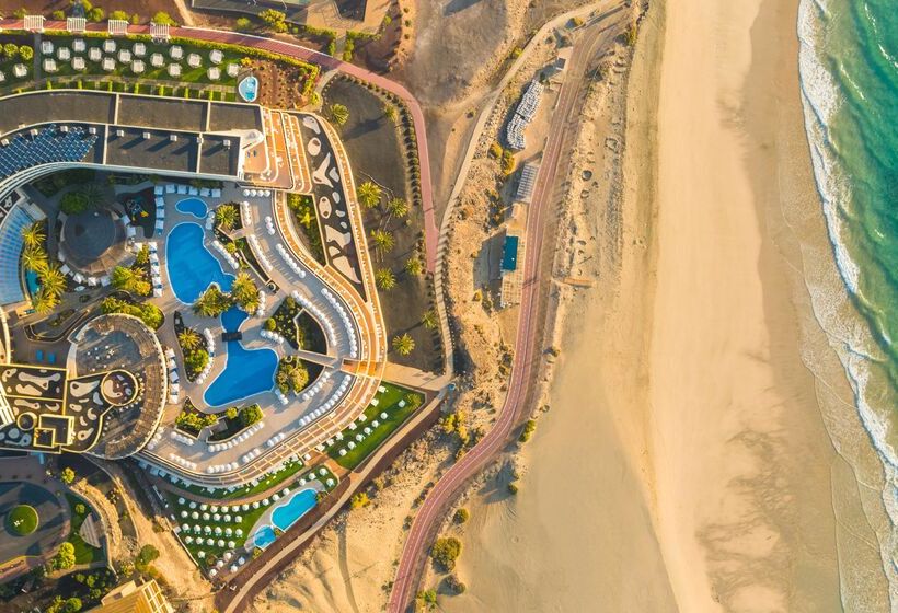 هتل Iberostar Waves Playa Gaviotas - All Inclusive