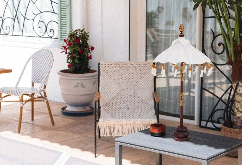 בית מלון כפרי Hôtel La Villa Juan Beach