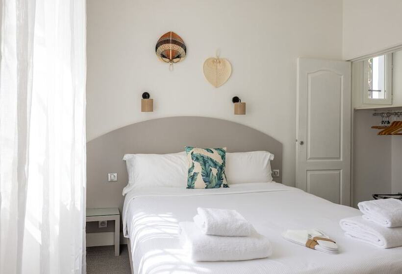 בית מלון כפרי Hôtel La Villa Juan Beach