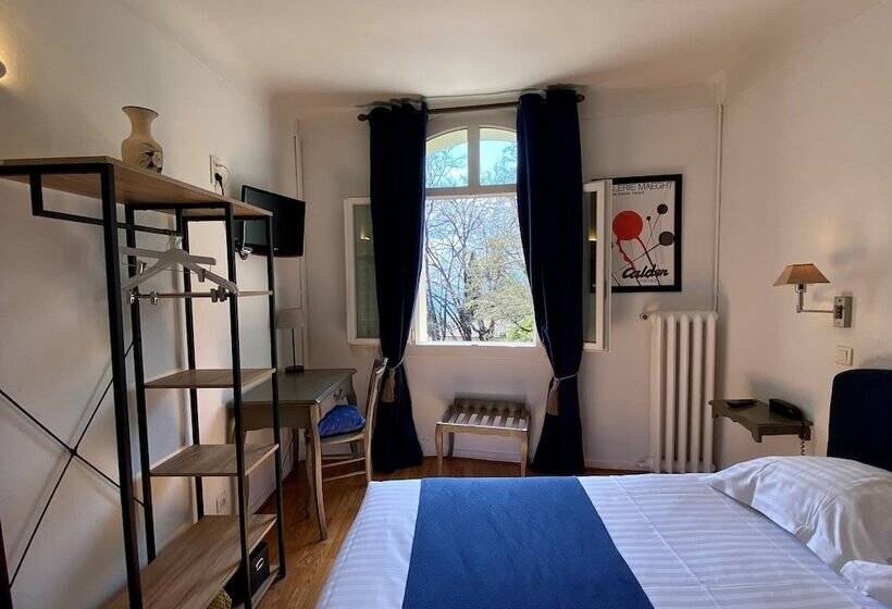 호텔 La Bellaudiere