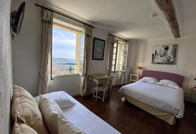 호텔 La Bellaudiere