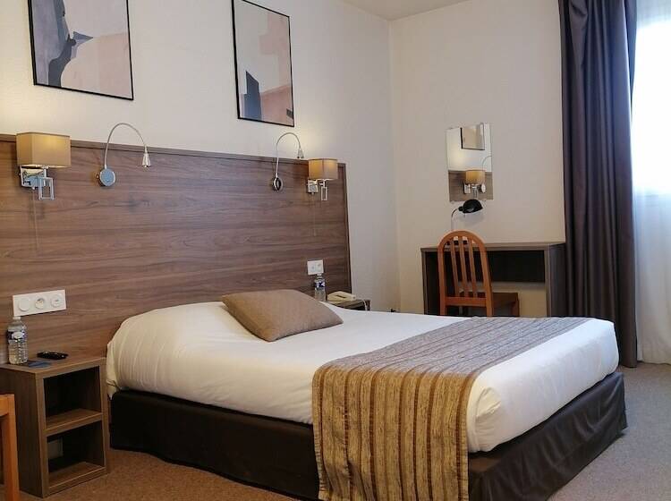 Отель La Buissonnière