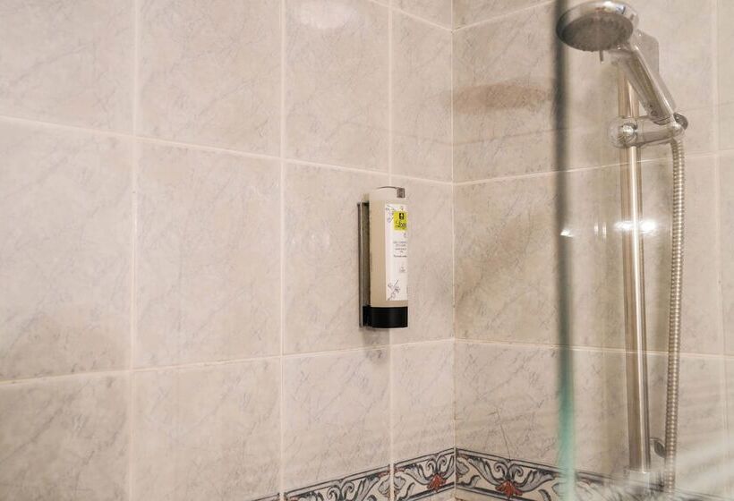 فندق Logis Hôtel La Crémaillère