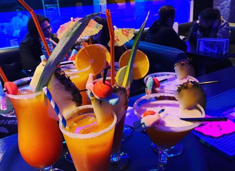 Отель La Locomotive