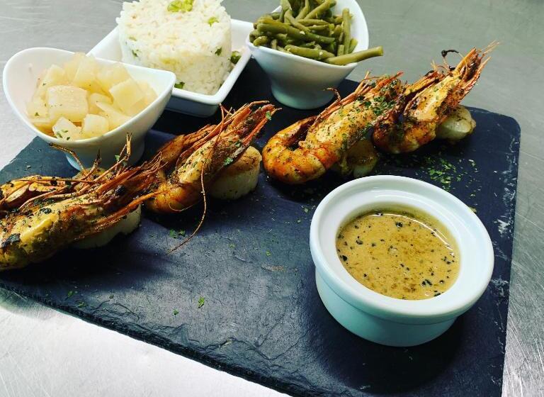 Отель La Locomotive