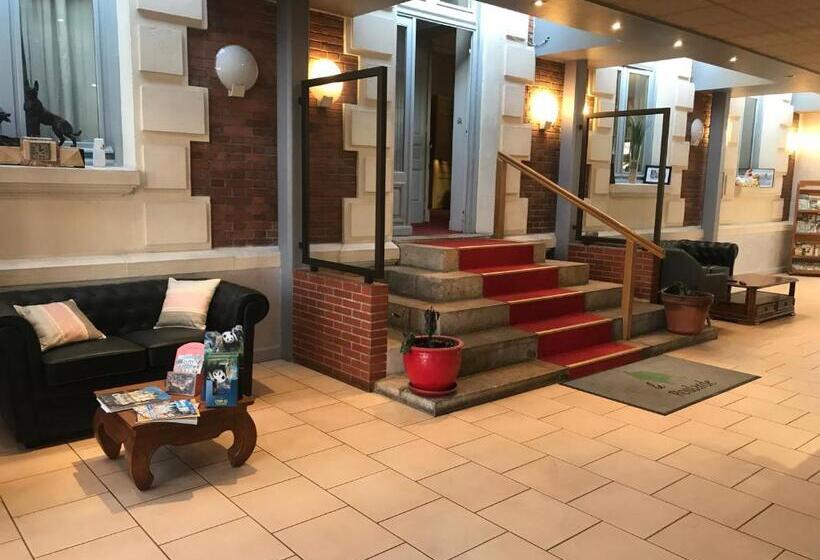 فندق La Poularde