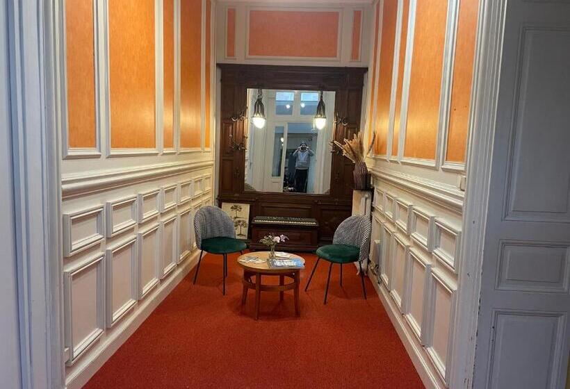 בית מלון כפרי La Poularde