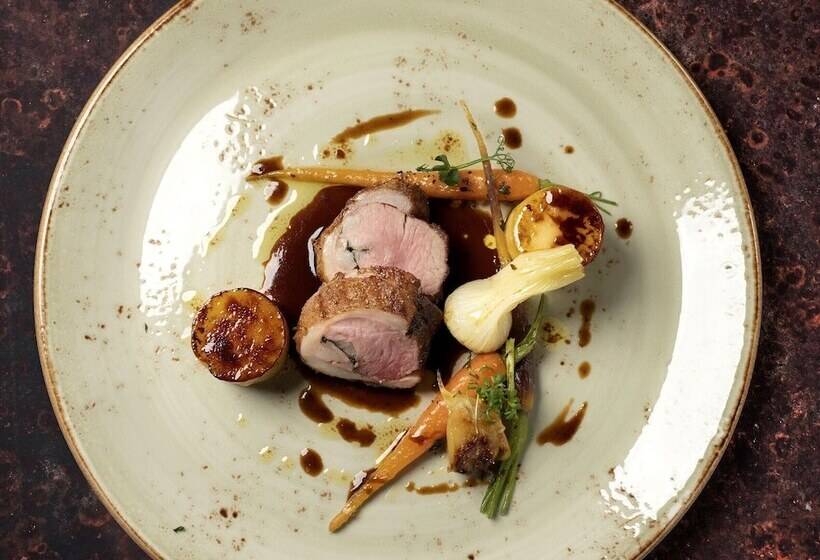 ホテル Logis Hôtel Restaurant La Rochette