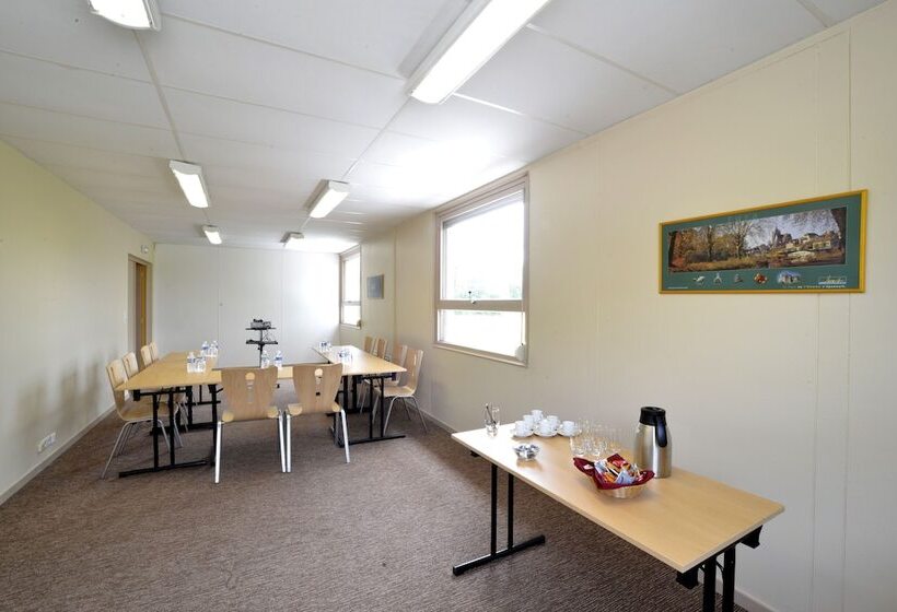 Отель Le Bois Dormant Hôtel Restaurant & Spa Logis Hôtel