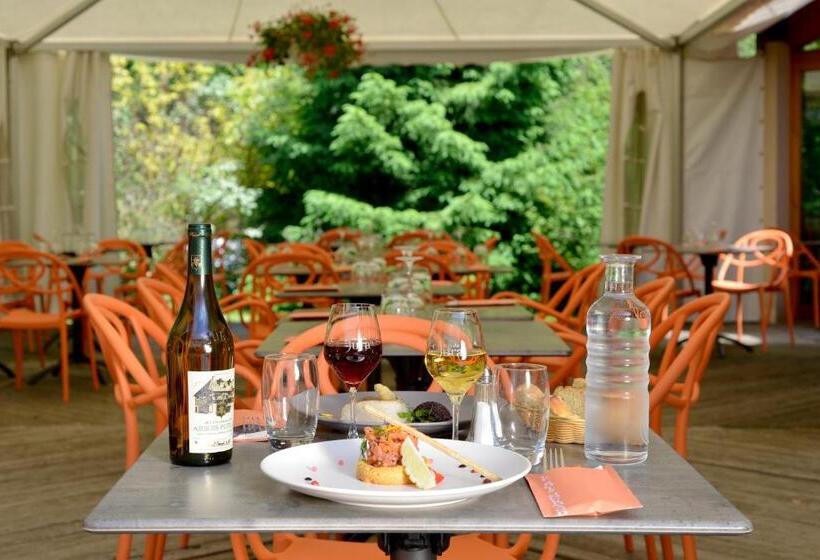 Отель Le Bois Dormant Hôtel Restaurant & Spa Logis Hôtel