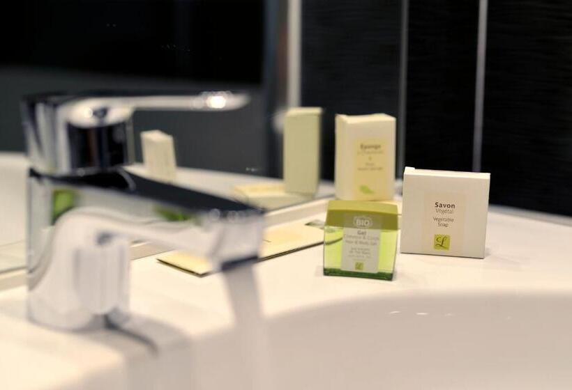 Отель Le Bois Dormant Hôtel Restaurant & Spa Logis Hôtel