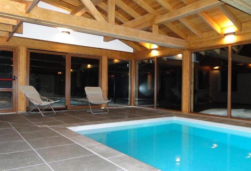 فندق Le Caprice Des Neiges