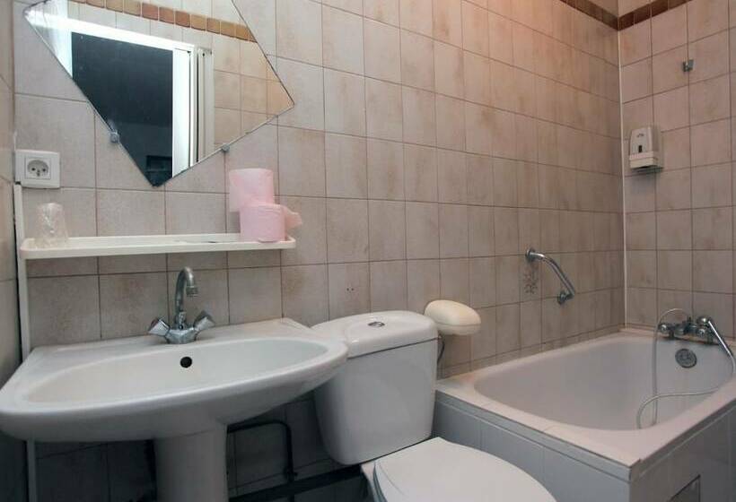 فندق Le Chapeau Rouge