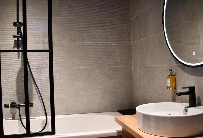 Отель Le Cheval Blanc   Lac Du Der   Logis