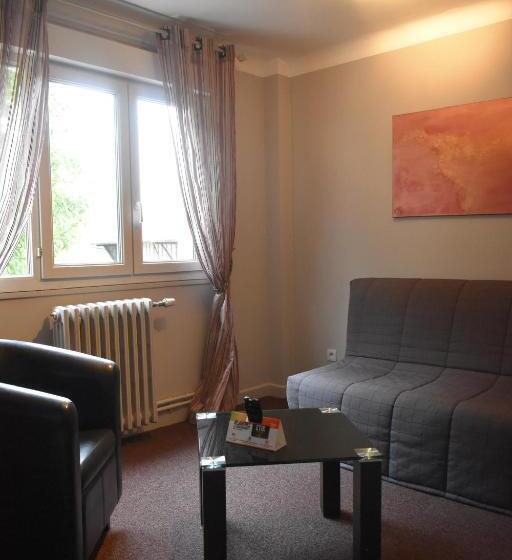 Отель Le Cheval Blanc   Lac Du Der   Logis