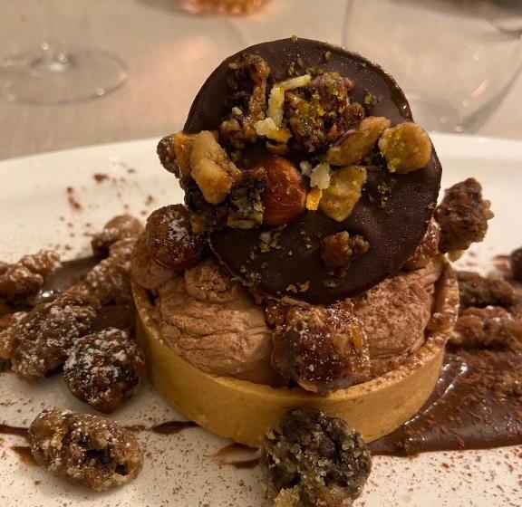 Отель Le Cheval Blanc   Lac Du Der   Logis