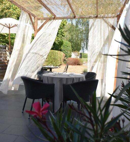 Отель Le Cheval Blanc   Lac Du Der   Logis