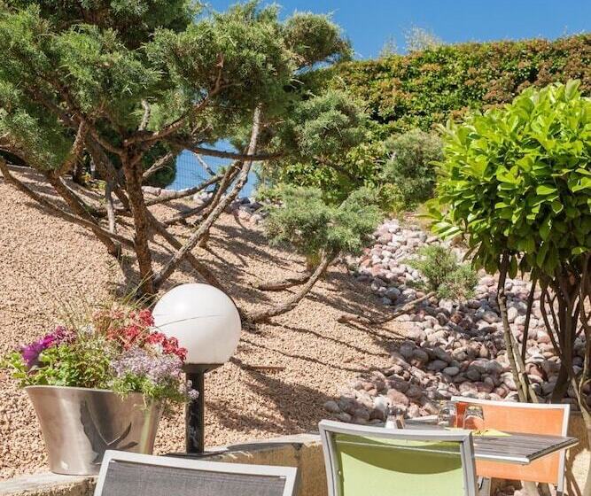 فندق Le Collonges