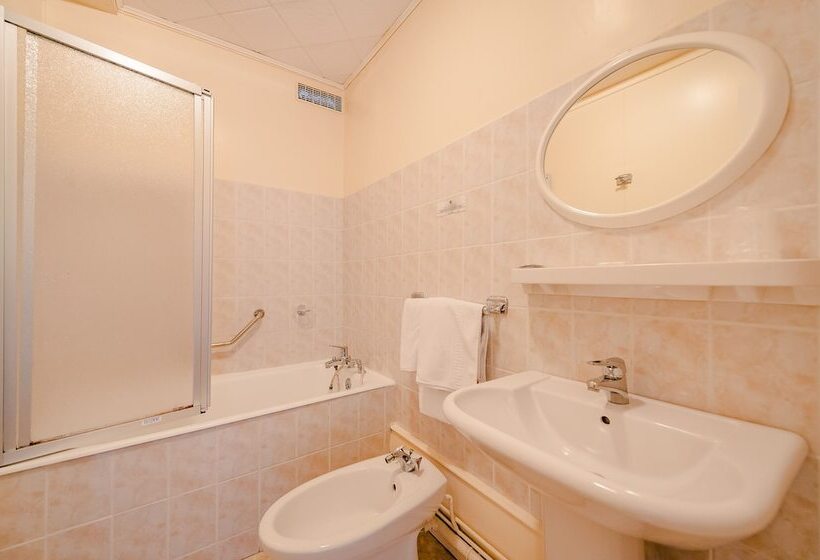 בית מלון כפרי Le Commerce