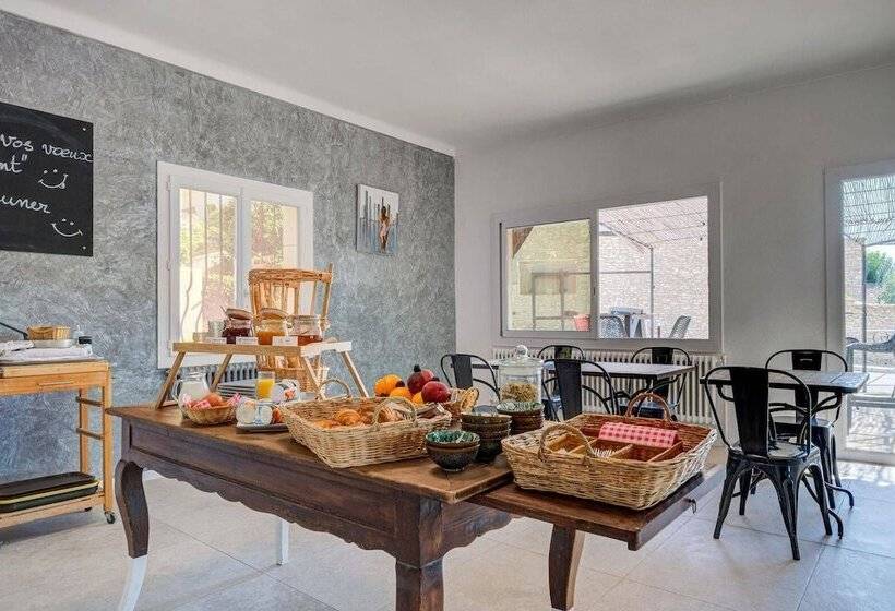 בית מלון כפרי Vilajoun