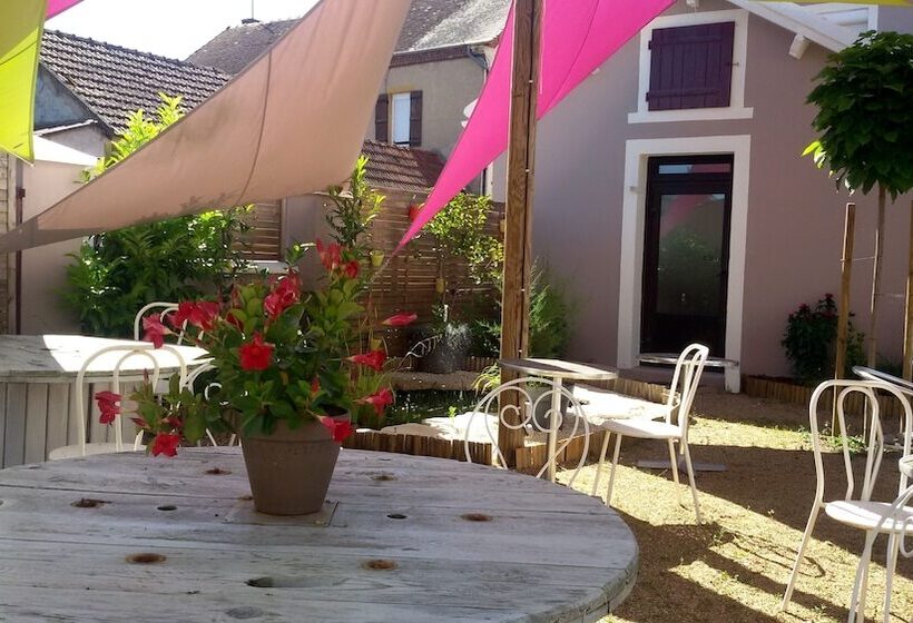 Отель Le Merle Blanc Hôtel Logis