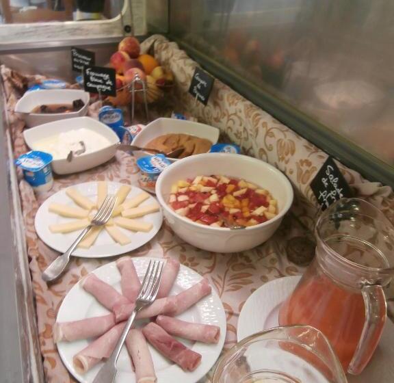 Отель Le Merle Blanc Hôtel Logis