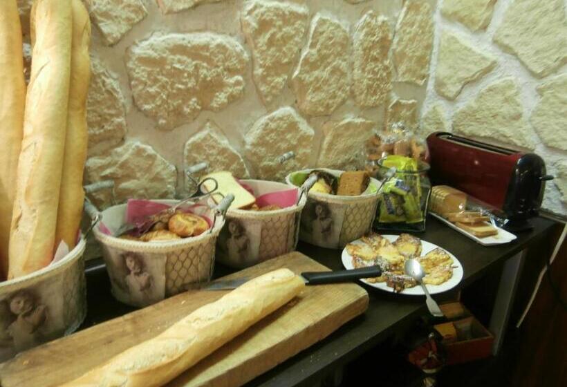 Отель Le Merle Blanc Hôtel Logis