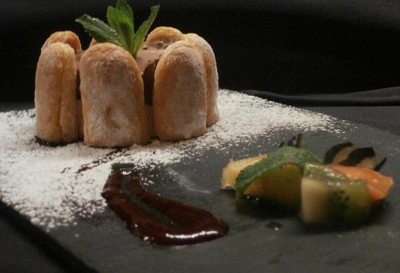 Отель Le Merle Blanc Hôtel Logis