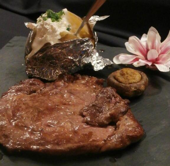 Отель Le Merle Blanc Hôtel Logis