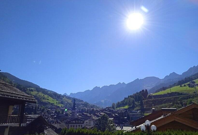 בית מלון כפרי Les Sapins