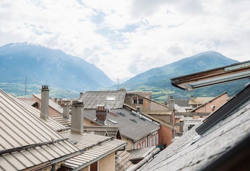 Logis   Hotel De La Mairie