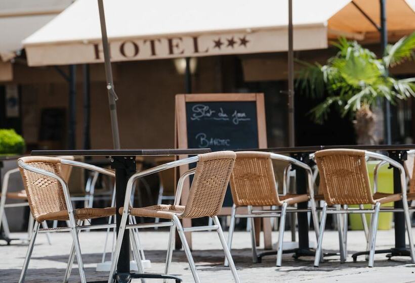 Logis   Hotel De La Mairie