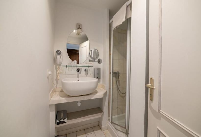 Logis   Hotel De La Mairie