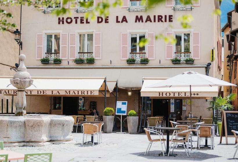 Logis   Hotel De La Mairie