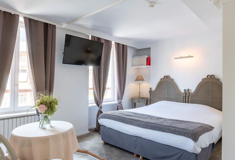 Logis   Hotel De La Mairie