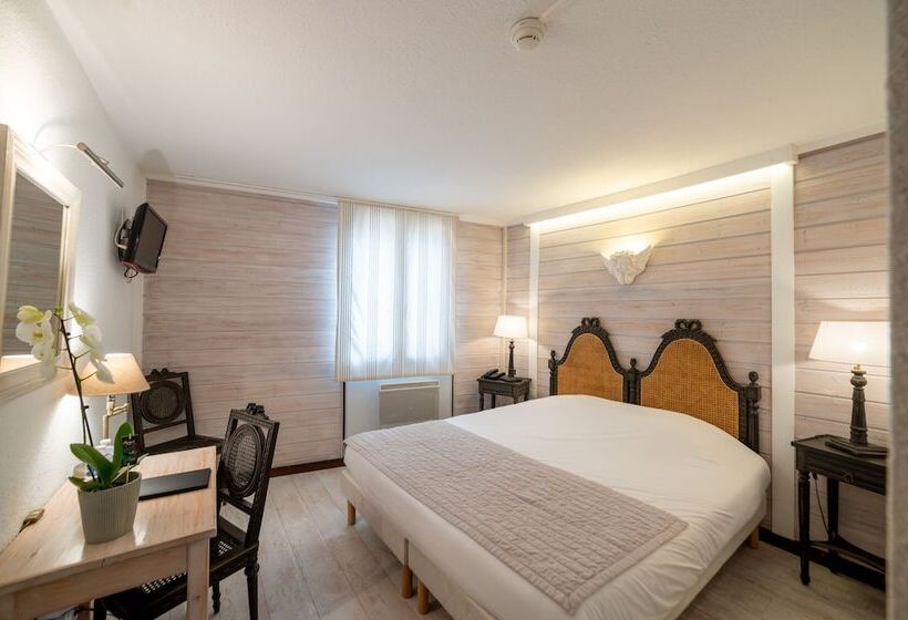 Logis   Hotel De La Mairie