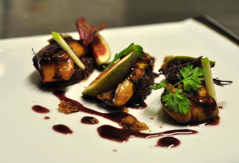 Отель Logis Hôtel A La Bonne Auberge