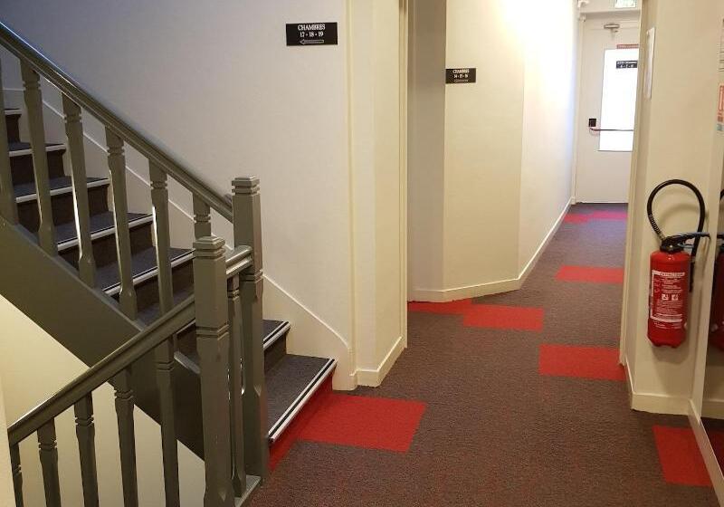 Отель Logis Hôtel A La Bonne Auberge