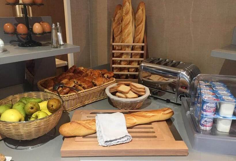 ホテル Logis Hôtel élégance Au Vieux Morvan Récemment Rénové