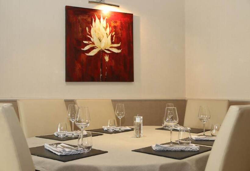 ホテル Logis Hôtel élégance Au Vieux Morvan Récemment Rénové