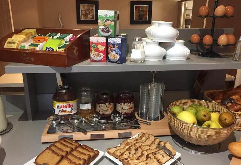 ホテル Logis Hôtel élégance Au Vieux Morvan Récemment Rénové