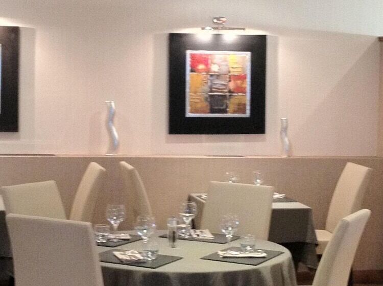 ホテル Logis Hôtel élégance Au Vieux Morvan Récemment Rénové