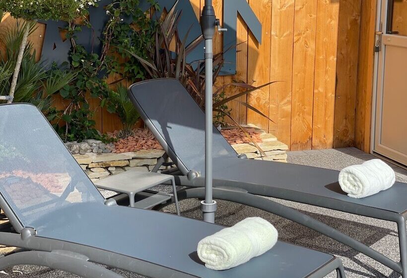 ホテル Logis Hôtel élégance Au Vieux Morvan Récemment Rénové