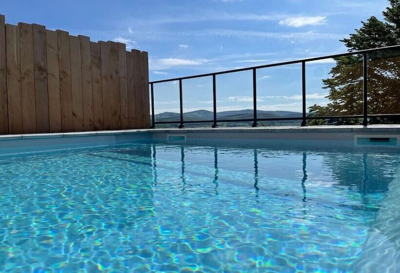 ホテル Logis Hôtel élégance Au Vieux Morvan Récemment Rénové