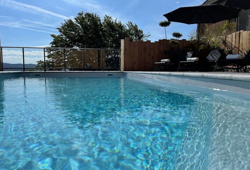 ホテル Logis Hôtel élégance Au Vieux Morvan Récemment Rénové