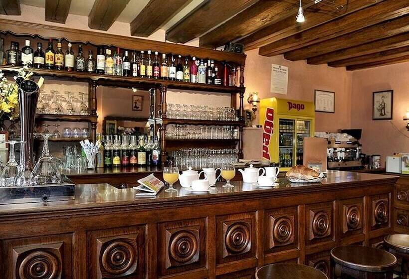 בית מלון כפרי Logis Auberge A La Tete De Lard