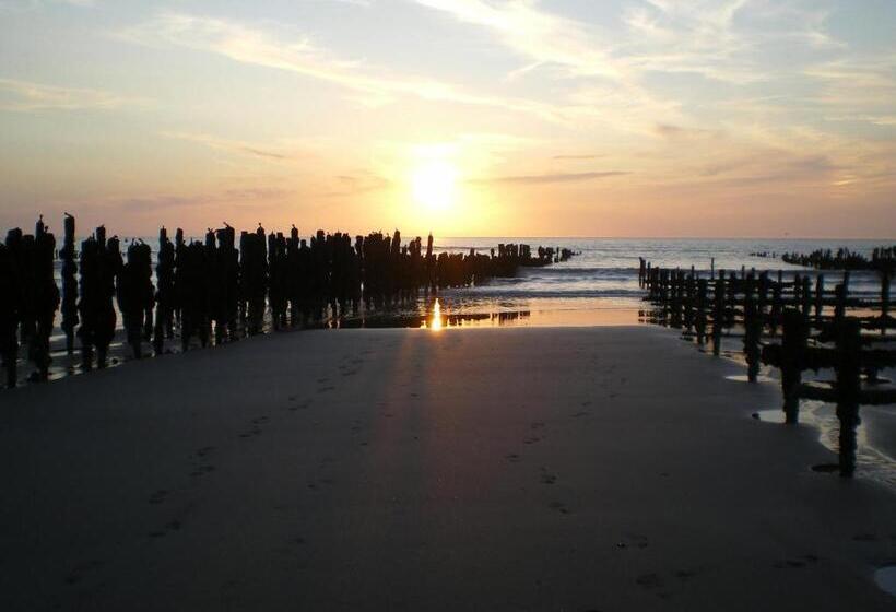 فندق Logis Auberge De La Dune   Hôtel & Restaurant