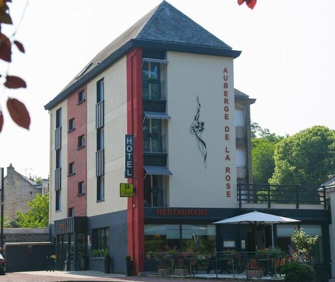 هتل Logis Auberge De La Rose